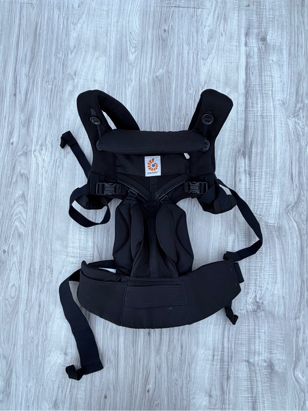 Ergobaby Omni 360 Cool Air Mesh Baby Backpack in black.